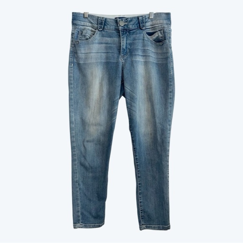Democracy Jeans "Ab"solution Stretch - Size 10 - light wash Mid-Rise